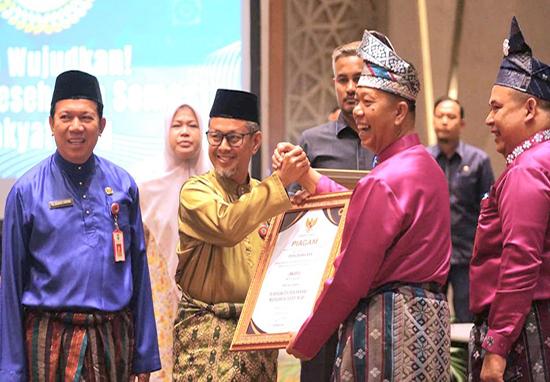 Akhir 2023, Gubri Minta 5 Kabupaten Capai Program UHC
