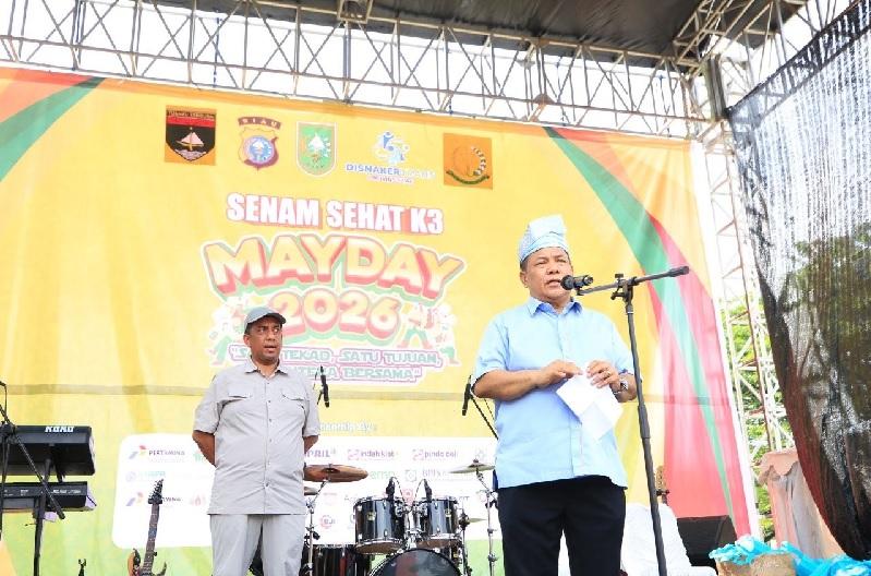Peringatan Hari Buruh, Plt Gubri Tegaskan Komitmen Perlindungan dan Hak Pekerja