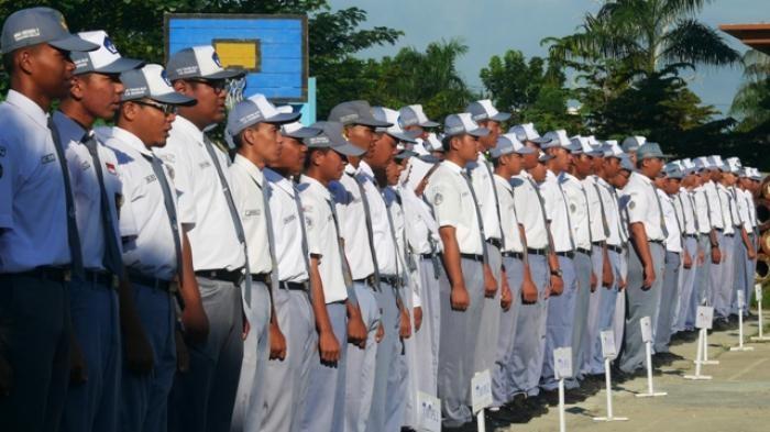 31 SMA Negeri Riau Terjaring Audit Mark-Up Seragam, Kelebihan Bayar Capai Rp566 Juta