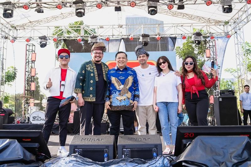 Raffi Ahmad dan Nagita Slavina Hadiri RANS Carnival 2026, Disambut Meriah Masyarakat Riau