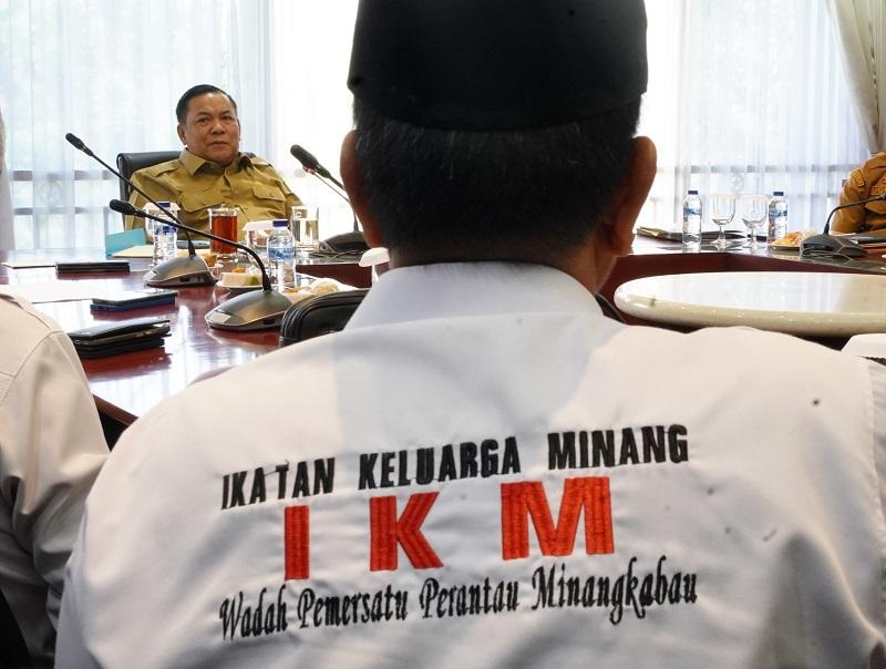 Dukung Persatuan Perantau, Pemprov Riau Sambut Baik Pelantikan dan Bakti Sosial IKM