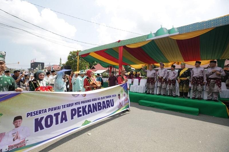 Menteri Agama Lepas Pawai Ta&rsquo;aruf, MTQ XLIV Tingkat Provinsi Riau Resmi Dimulai