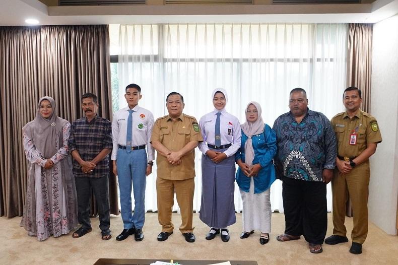 Plt Gubri Lepas Dua Capaska Nasional, Siap Harumkan Nama Daerah di Istana Merdeka