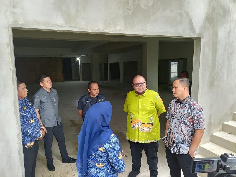 Revitalisasi Pasar Bawah Tak Kunjung Rampung, Wako Agung Beri Ultimatum Putus Kontrak Pengelola