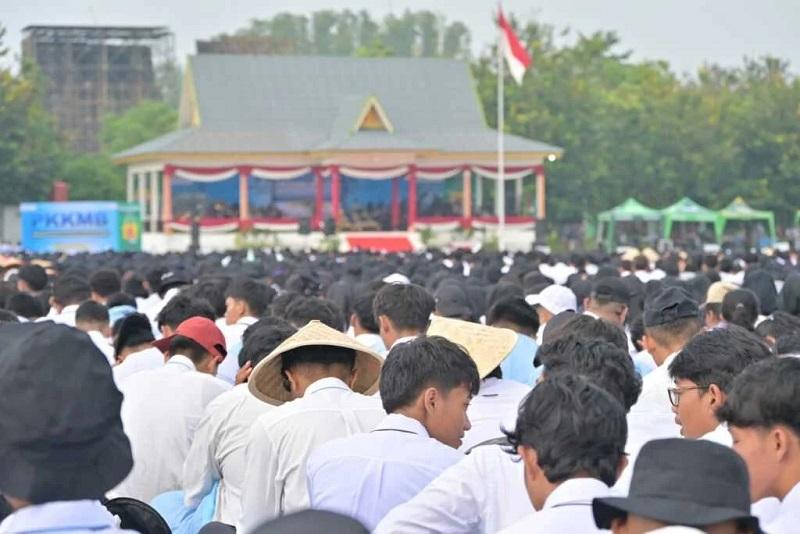 Sambut 7.555 Mahasiswa Baru, Rektor Unri Tekankan Pentingnya Karakter dan Integritas