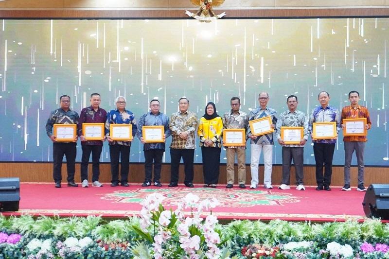 Riau Investment Award 2026 Diberikan, Ini Daerah dan Perusahaan Peraih Penghargaan