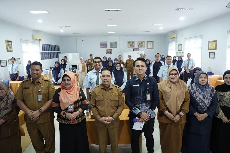 Bangun Kesadaran Demokrasi Generasi Muda, DPD RI Riau Sambangi SMAN 8 Pekanbaru