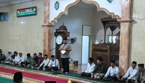 Sekda Rohul Pimpin Safari Ramadan di Masjid At-Taqwa Bukit Intan Makmur