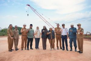 KITB Didorong Jadi Pusat Ekonomi Baru, Anggota DPR RI Iyet Bustami Tinjau Bersama Bupati Afni