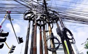 Pemko Pekanbaru Bakal Rapikan Kabel Telekomunikasi, Targetkan Jaringan Bawah Tanah