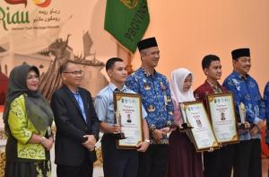 Insan Pendidikan Berprestasi Terima Penghargaan di Anugerah Pendidikan Riau 2026