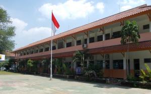 Inspektorat Riau: Baru 17 dari 31 SMA Pelaku Mark-Up Seragam yang Kembalikan Uang