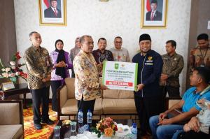 BAZNAS dan Pemprov Riau Bantu 9 Pasien Tak Mampu Berobat Lanjutan ke Rumah Sakit Nasional Jakarta