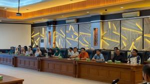 Pencairan Bansos Mahasiswa Tidak Mampu Gunakan DTSEN, Fokus pada Keluarga Desil 1–4
