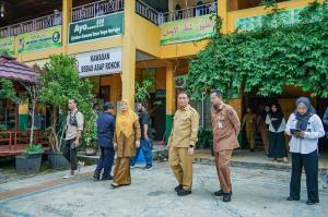 MPLS Berjalan Lancar, Disdik Pekanbaru Minta Sekolah Tanamkan Karakter dan Cinta Lingkungan