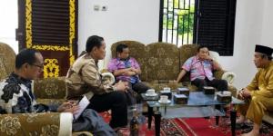 LAMR dan Fakultas Hukum UIR Bahas Tindak Lanjut Kerja Sama Pengembangan Hukum Adat Melayu