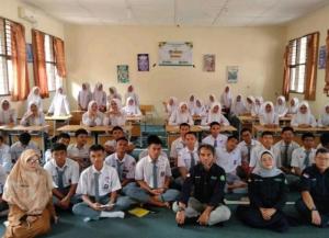 FMIPA Unri Sosialisasikan Fisika dan Pendidikan Tinggi ke Tiga Sekolah di Payakumbuh
