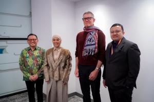 Temui CEO Roblox, Menkomdigi Meutya Hafid Tekankan Aturan Pelindungan Anak di Indonesia