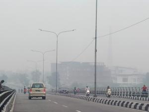 Jarak Pandang Rendah, Dua Pesawat Gagal Mendarat di Bandara SSK II Pekanbaru