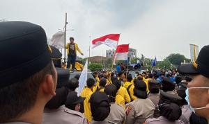 Karhutla hingga Beasiswa Tak Jelas, Mahasiswa Unilak Tagih Jawaban Pemprov Riau