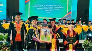 Wisuda XXXI Umri, Pemprov Riau Ajak Lulusan Ciptakan Perubahan Daerah