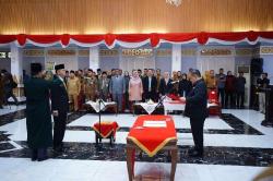 Kuatkan Tata Kelola Pemerintahan, Plt Gubri SF Hariyanto Lantik 14 Pejabat Eselon II Pemprov Riau